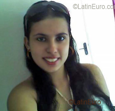 Date this pretty Brazil girl Layra from SAO JOSE DO RIO PRETO B2814