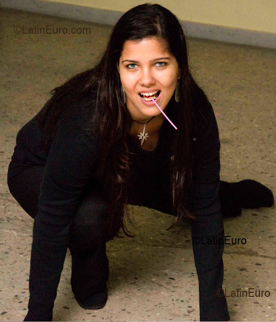 Date this lovely Brazil girl Juliana from NITEROI B2867