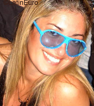 Date this cute Brazil girl Karyne from BELO HORIZONTE B2948