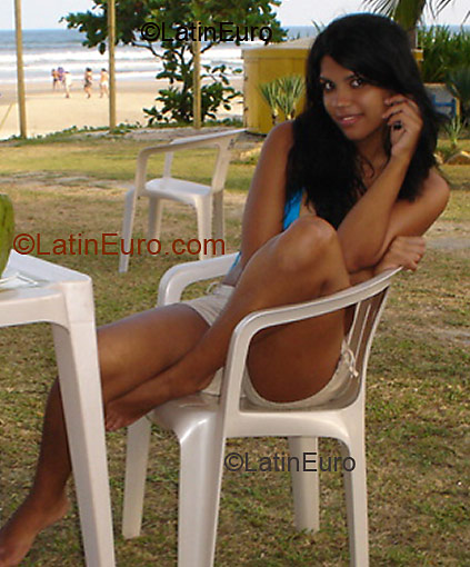 Date this georgeous Brazil girl Michelle from PRAIA GRANDE B3039