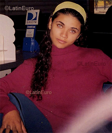 Date this passionate Brazil girl Rogerias from ANHEMBI B3043