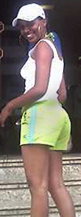 Date this georgeous Brazil girl Paula from GUANAMBI B3120