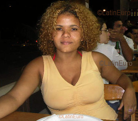 Date this lovely Brazil girl Cristiana from SAO PAULO B3152
