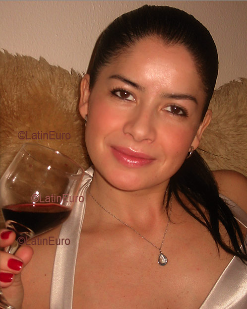 Date this funny Brazil girl Carmen from CAMPINAS B3203