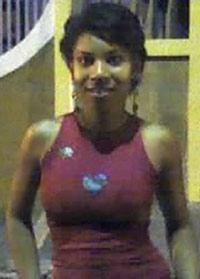 Date this happy Brazil girl Niziane from SAO LUIS B3232