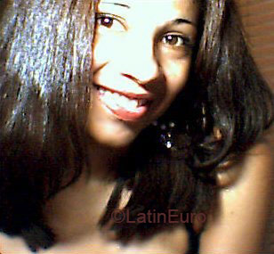 Date this pretty Brazil girl Lenr from  B3234