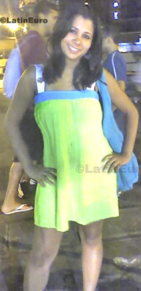 Date this georgeous Brazil girl Lueide from Salvador B324