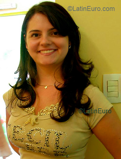 Date this lovely Brazil girl Gisela from SAO CARLOS B3305