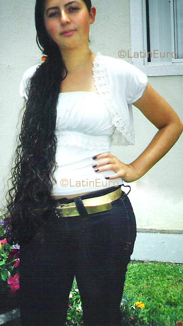 Date this georgeous Brazil girl Susana from  B3374