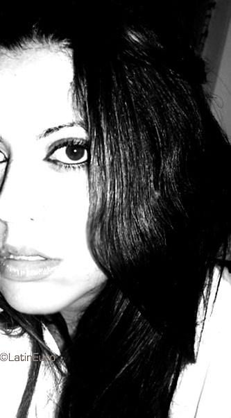 Date this hard body Brazil girl Viviane from BRASILIA B3514