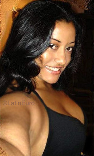 Date this happy Brazil girl Raissa from FORTALEZA B3537