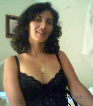 Date this lovely Brazil girl Sara from FLORIANO B3584