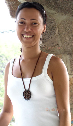 Date this beautiful Brazil girl Fabiana from PAULO AFONSO B3589