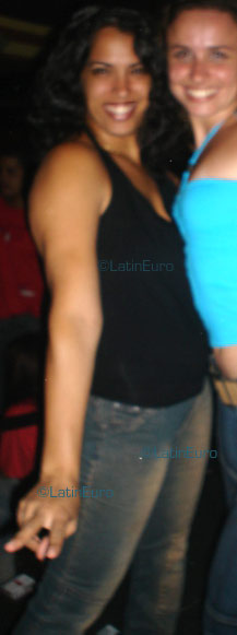 Date this delightful Brazil girl Desiree from RIO DE JANEIRO B3624