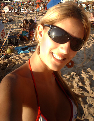 Date this exotic Brazil girl Fernanda from BARUERI B3683