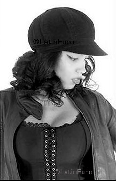 Date this attractive Brazil girl Mirna from SAO CAETANO DO SUL B3745