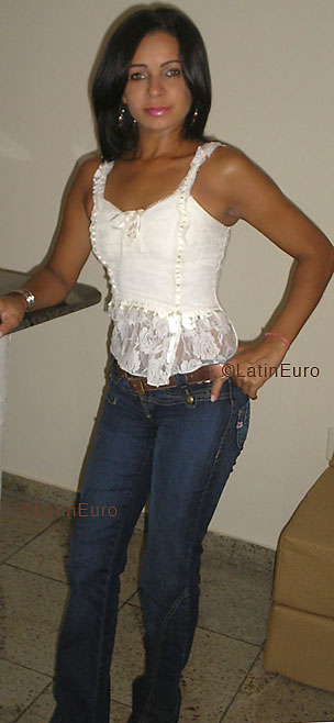 Date this attractive Brazil girl Marilene from  B3765