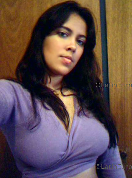 Date this hot Brazil girl Rubi from PETROLINA B3792