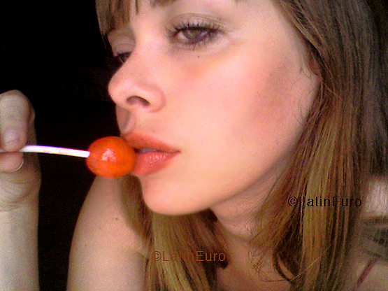 Date this happy Brazil girl Livia from FORTALEZA B3861