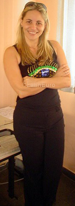 Date this sensual Brazil girl Cleide from CARATINGA B3895