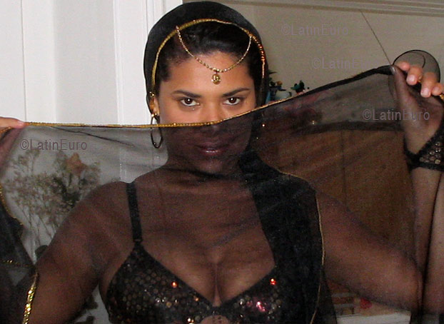 Date this attractive Brazil girl Eliana from PORTELA B3984