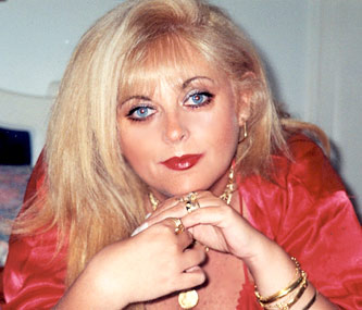 Date this sensual Brazil girl Mercia from SAO PAULO B4041