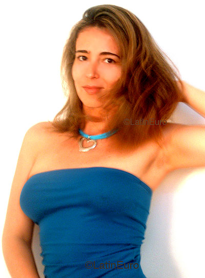 Date this foxy Brazil girl Claudia from RIO DE JANEIRO B4055