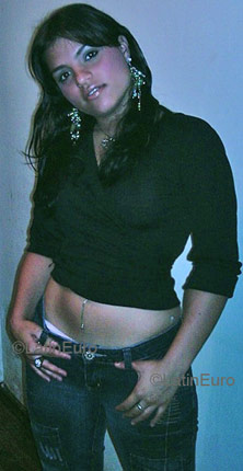 Date this delightful Brazil girl Tais from MARILIA B4071