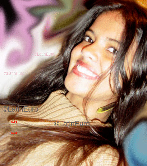 Date this tall Brazil girl Lorena from RIO DE JANEIRO B4165