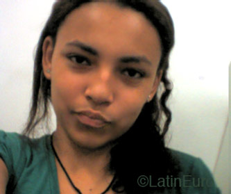 Date this funny Brazil girl Ana from RONDONOPOLIS B4205