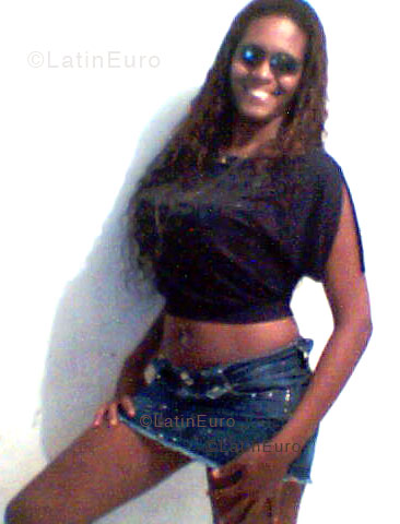 Date this foxy Brazil girl Alessandra from RIO DE JANEIRO B4301