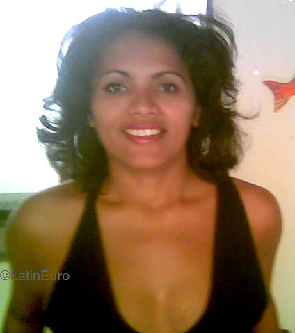 Date this nice looking Brazil girl Silvelena from  B4364