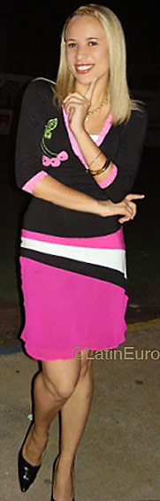 Date this beautiful Brazil girl Kelly from PIRAJUI B4419