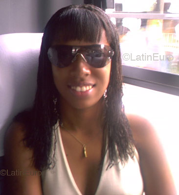 Date this fun Brazil girl Juliana from NITEROI B4518