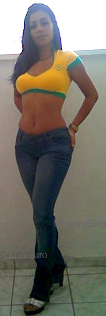 Date this lovely Brazil girl Fabiene from RIO DE JANEIRO B4523