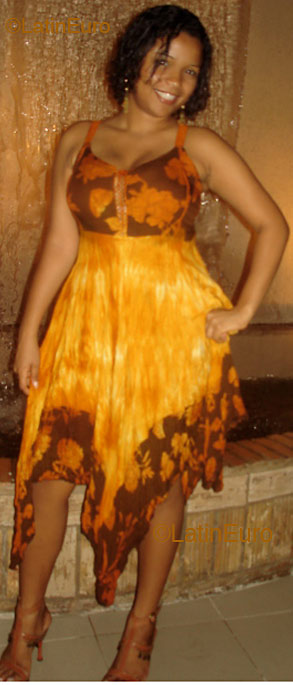 Date this lovely Brazil girl Lidjia- from NATAL B4524