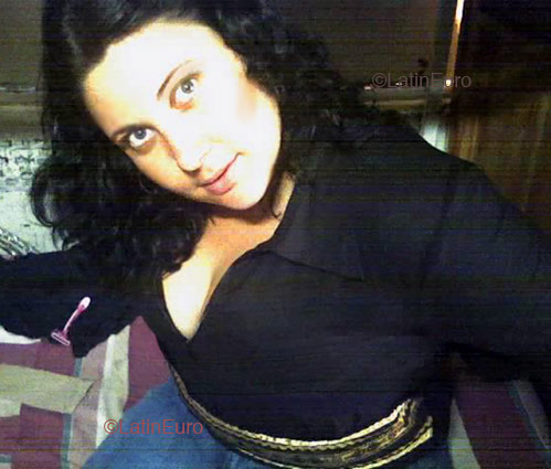 Date this voluptuous Brazil girl Angela from MANDAGUARI B4619