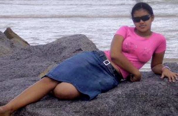 Date this athletic Brazil girl Leticia from JARDIM B4670