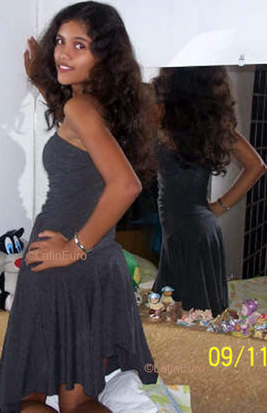 Date this gorgeous Brazil girl Luana from MANAUS B4761