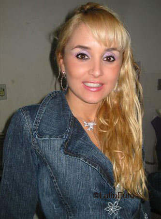 Date this athletic Brazil girl Keila from JARDIM B4792