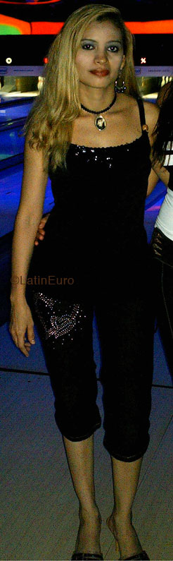 Date this voluptuous Brazil girl Luciane from  B1833