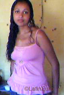 Date this charming Brazil girl Vanessa from BARRETOS B4806