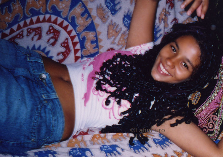 Date this sultry Brazil girl Bruna from MANAUS B4818