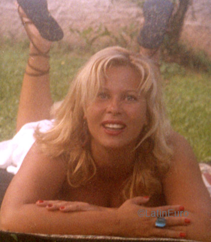 Date this charming Brazil girl Luciane from DUQUE DE CAXIAS B4853