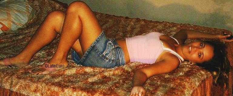 Date this georgeous Brazil girl Andressa- from PORTO FELIZ B5033