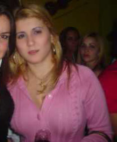 Date this pretty Brazil girl Fernanda from DIVINOPOLIS B5043