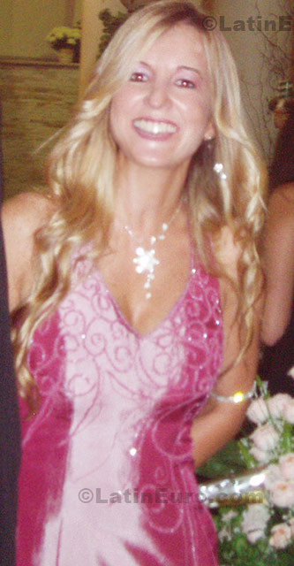 Date this funny Brazil girl Regiane from Santo Andre B507