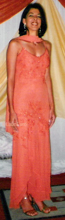 Date this attractive Brazil girl Rosana from  B5077