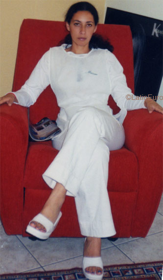 Date this fun Brazil girl Malu from CURITIBA B5085