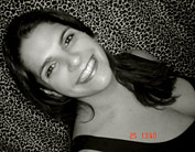 Date this attractive Brazil girl Francielle from CAMBORIU B5097